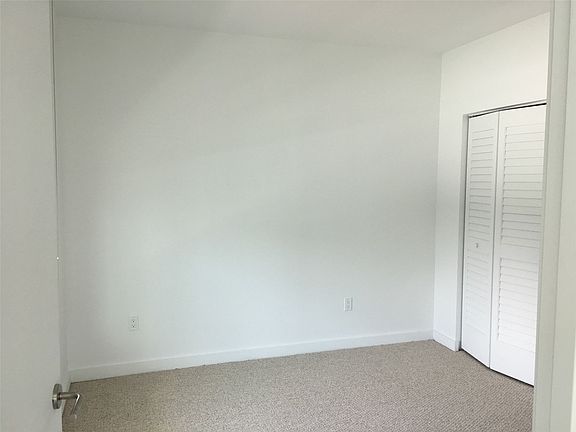 5th image of 1600 SW 1st Ave APT 606