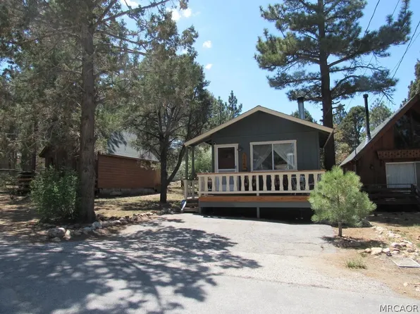 136 Pine Ln, Sugarloaf, CA 92386