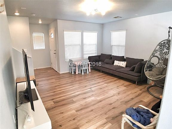 4th image of 7197 Mineral Park Ave