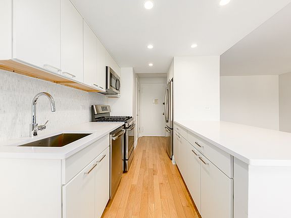 4th image of 160 W 97th St APT 7A