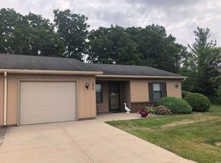 1572 E Kammerer Rd, Kendallville, IN 46755