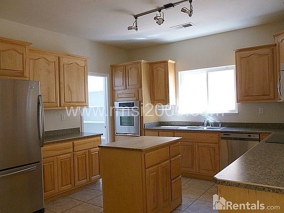 3rd image of 5227 La Colonia Dr NW