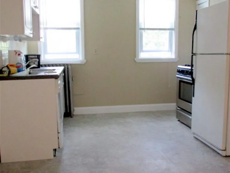 16 Montgomery St #2 — Photo 22