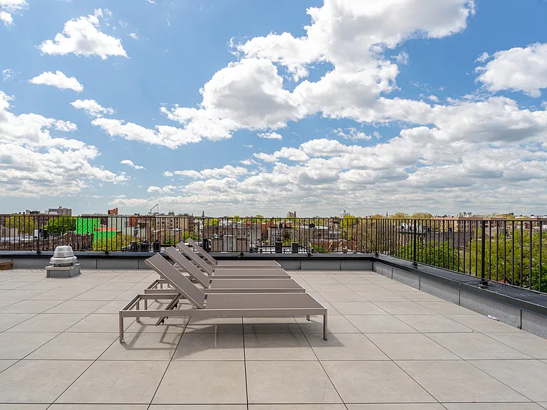 2510 Bedford Ave #4K — Photo 9