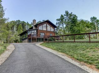 537 Coopers Cove Rd, Hardy, VA 24101