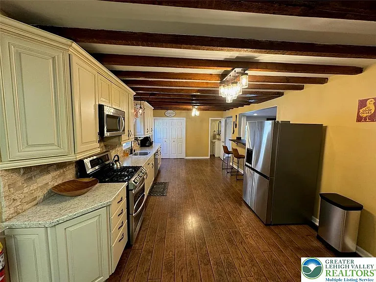 312 Lehigh Dr — Photo 14