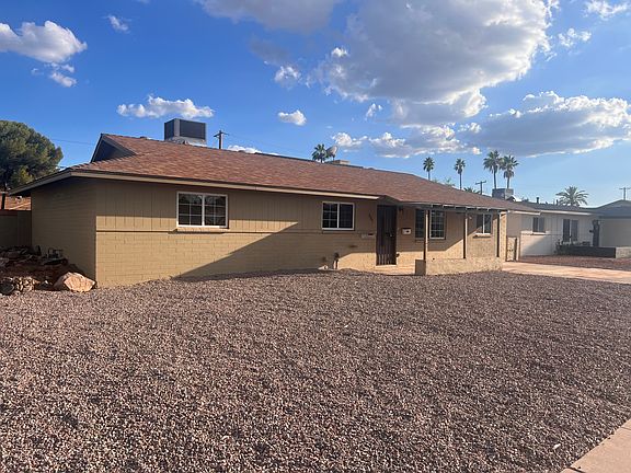 2nd image of 541 E Manhatton Dr