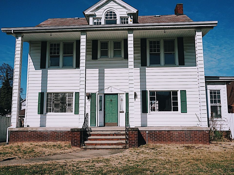 1st image of 1635 5th St