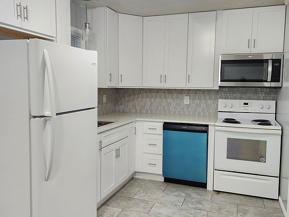 5th image of 4861 Valley Dale Dr SW #B