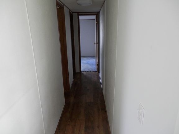 2nd image of 102 Valerie Ln
