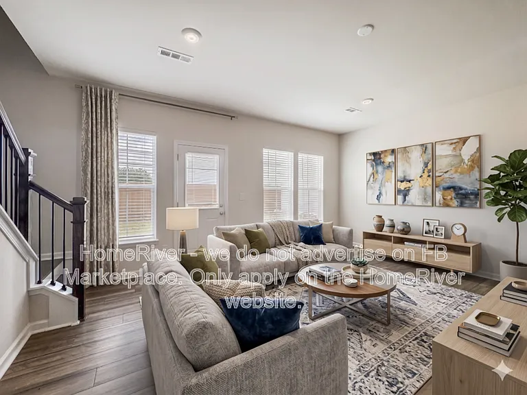 3715 Feltham Ln — Photo 3
