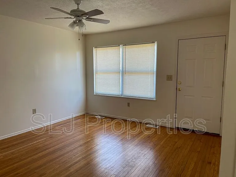 9913 Lochwick Way — Photo 6