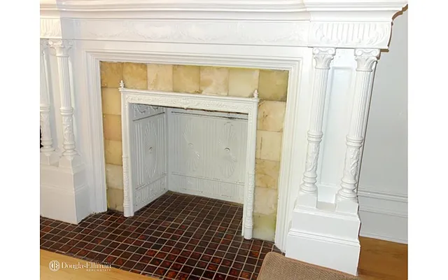 Rented by Douglas Elliman | media 31