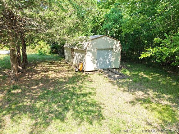 4th image of 9420 E 120th Rd