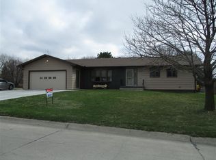 1204 N 18th St, Norfolk, NE 68701