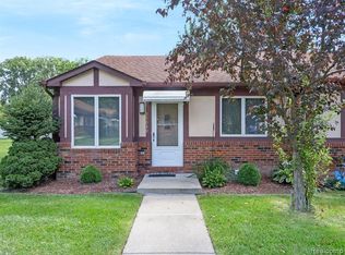 33040 Woodworth Ct #26, Westland, MI 48185