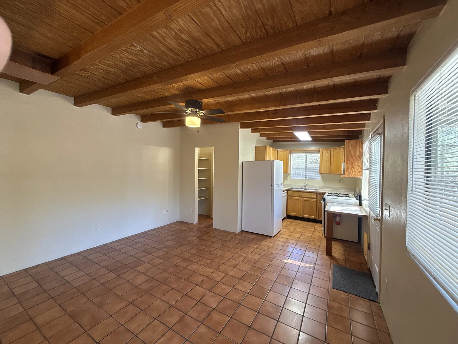 1 bed, 584 sqft, $1,175 — Photo 4