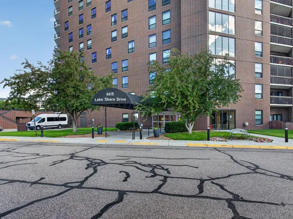 6615 Lake Shore Dr S APT 304, Richfield, MN 55423