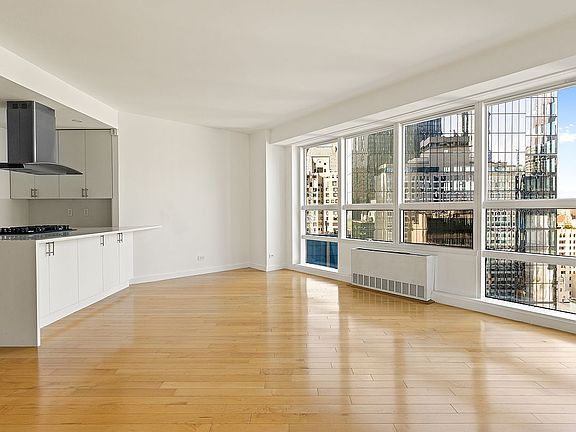 4th image of 146 W 57th St APT 40D