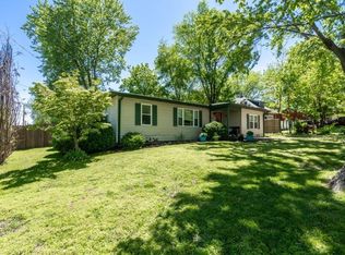 117 N Britt St, Siloam Springs, AR 72761