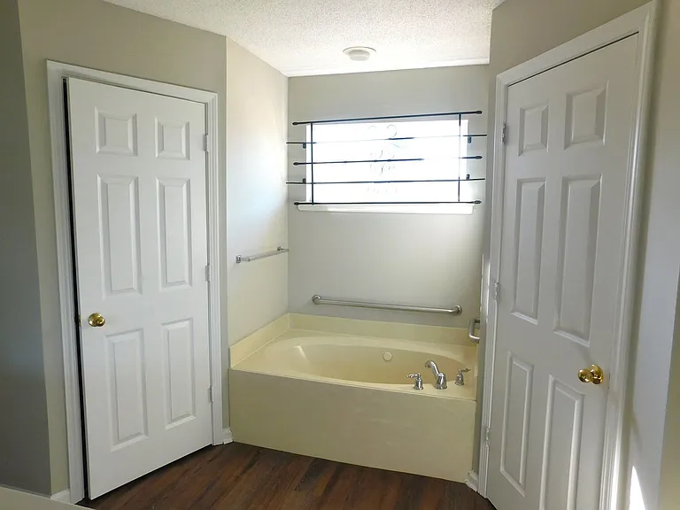 2469 Lasonya Ln — Photo 14