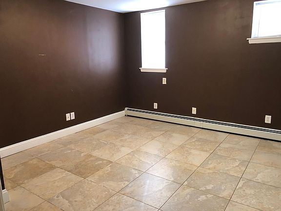 3rd image of 1628 Kennellworth Pl #1
