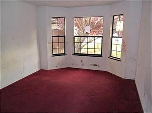 3rd image of 1574 Laguna Cir