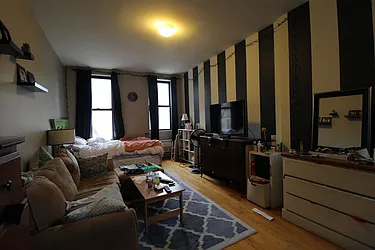 Rented by Mossanen Group