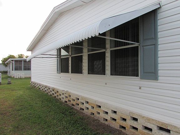 3rd image of 2517 Lake Haven Dr #154