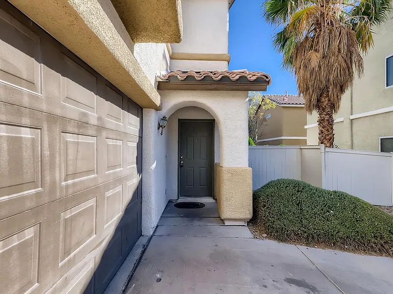 6384 Blue Twilight Ct — Photo 5