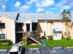 1190 Washington Cir, Homestead, FL
