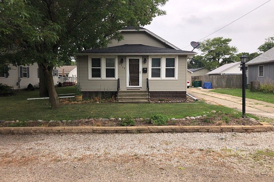 1st image of 1516 W Jackson St