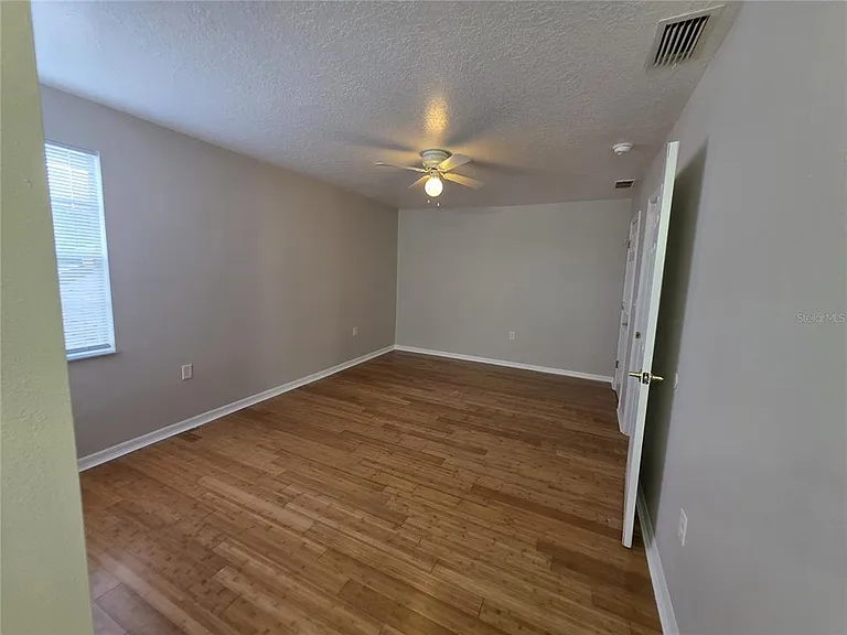 2419 Fan Palm Dr — Photo 14