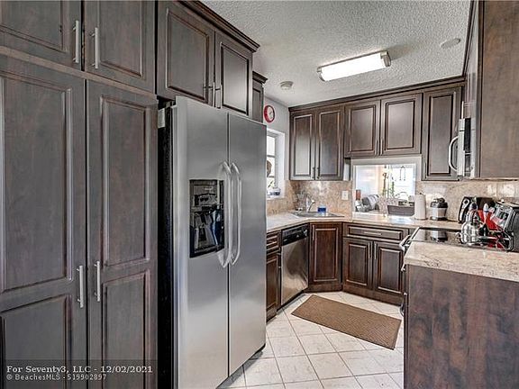 3rd image of 6200 NW 62nd St APT 201