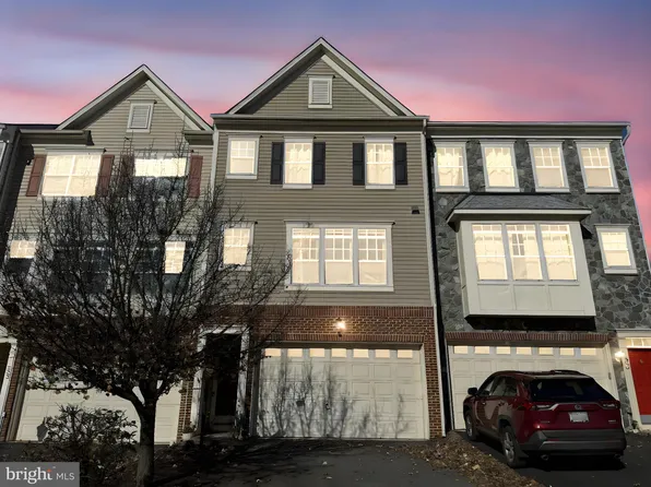91 Hunting Creek Ln, Stafford, VA 22556