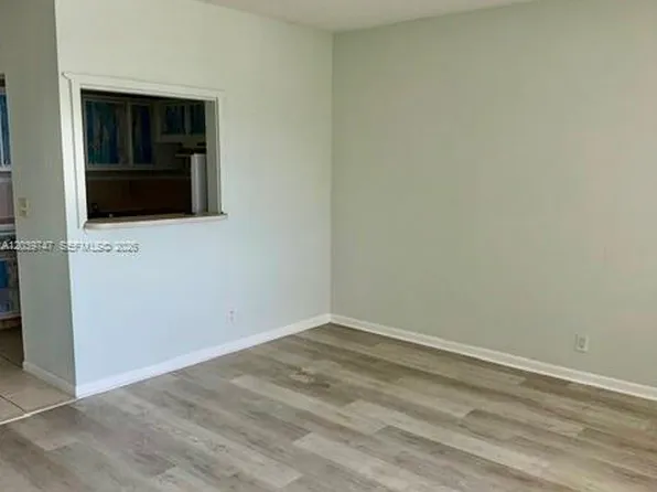 119 Salisbury E Unit E, West Palm Beach, FL 33417