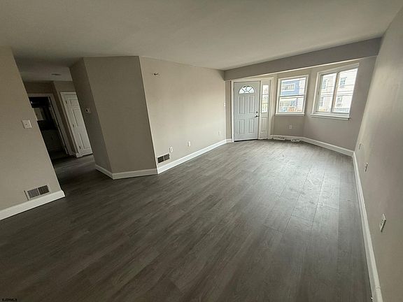 2nd image of 205 N New York Ave #B