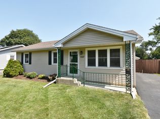 527 Westgate Dr, Aurora, IL