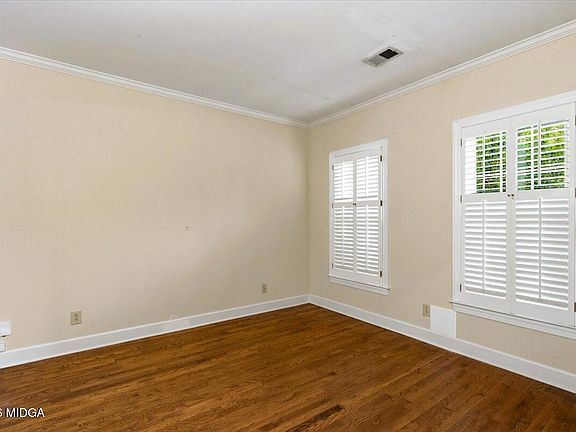 4th image of 162 Brookstone Ct