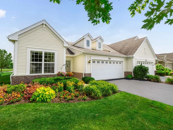 1735 Kelley Ln, Hampshire, IL 60140