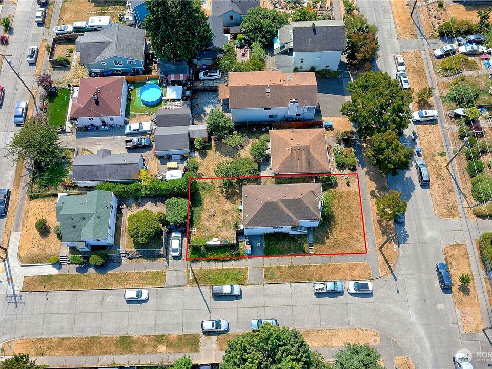 1st image of 3002 21st Avenue S