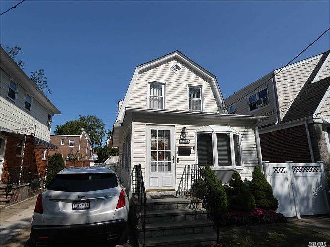 1st image of 9219 221st St