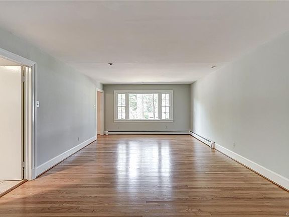 5th image of 2333 Schenley Dr