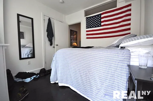 Rented by REAL New York | media 30