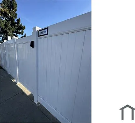 15820 Haynes St — Photo 6