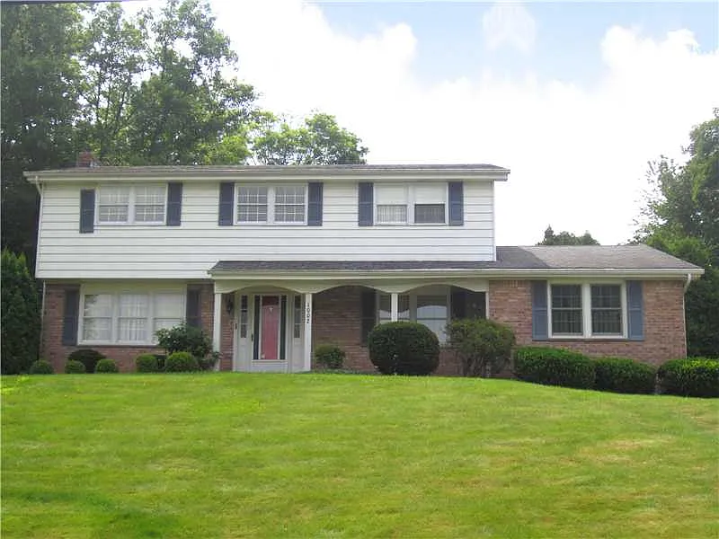 1002 Harvard Rd photo 1