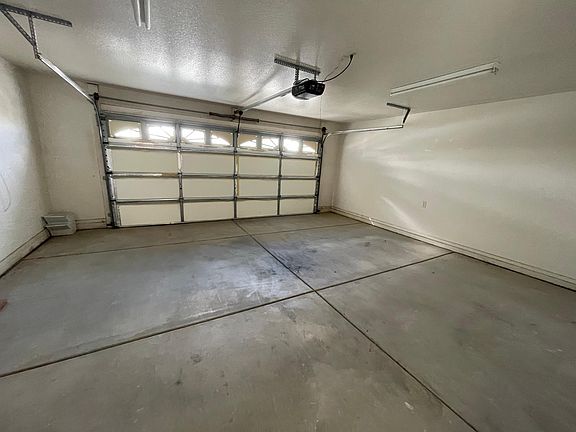 5th image of 11335 Kingman Ave