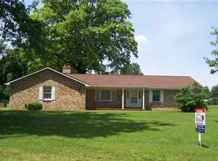 1921 S Indian Mounds Blvd, Evansville, IN 47715