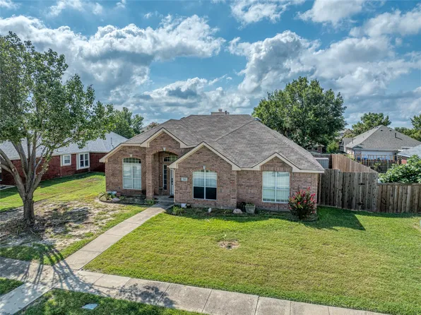 7410 Bellaire Ln, Rowlett, TX 75089