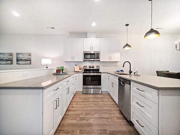5th image of 1501-1524 E Metler Ln
